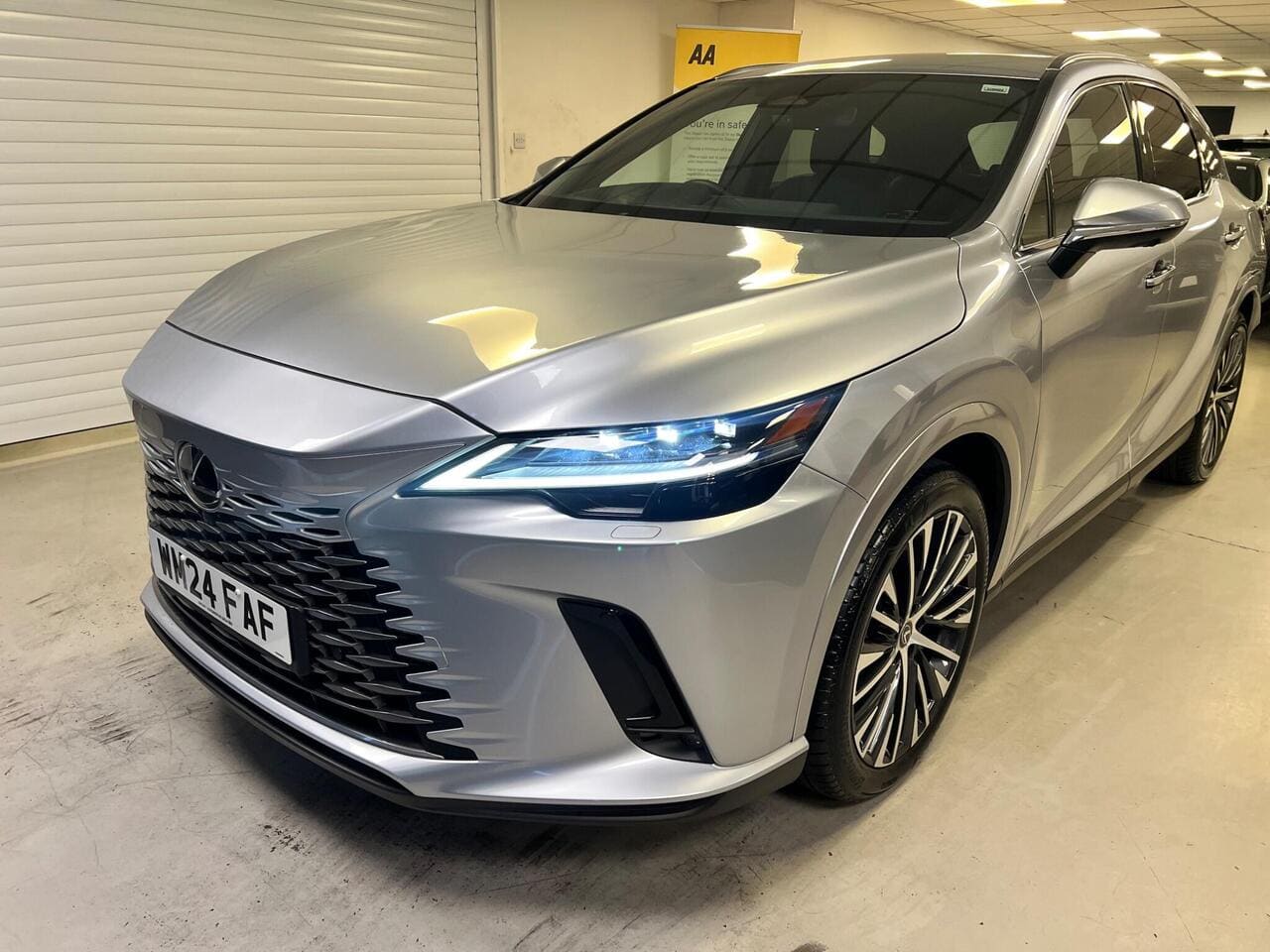 2024 Lexus RX, front left (photo 12 of 57)