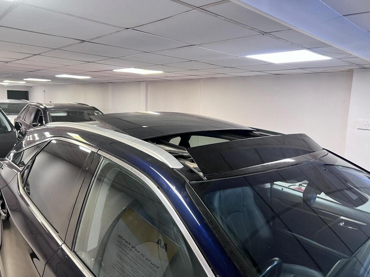 2020 Lexus RX, roof (photo 27 of 45)