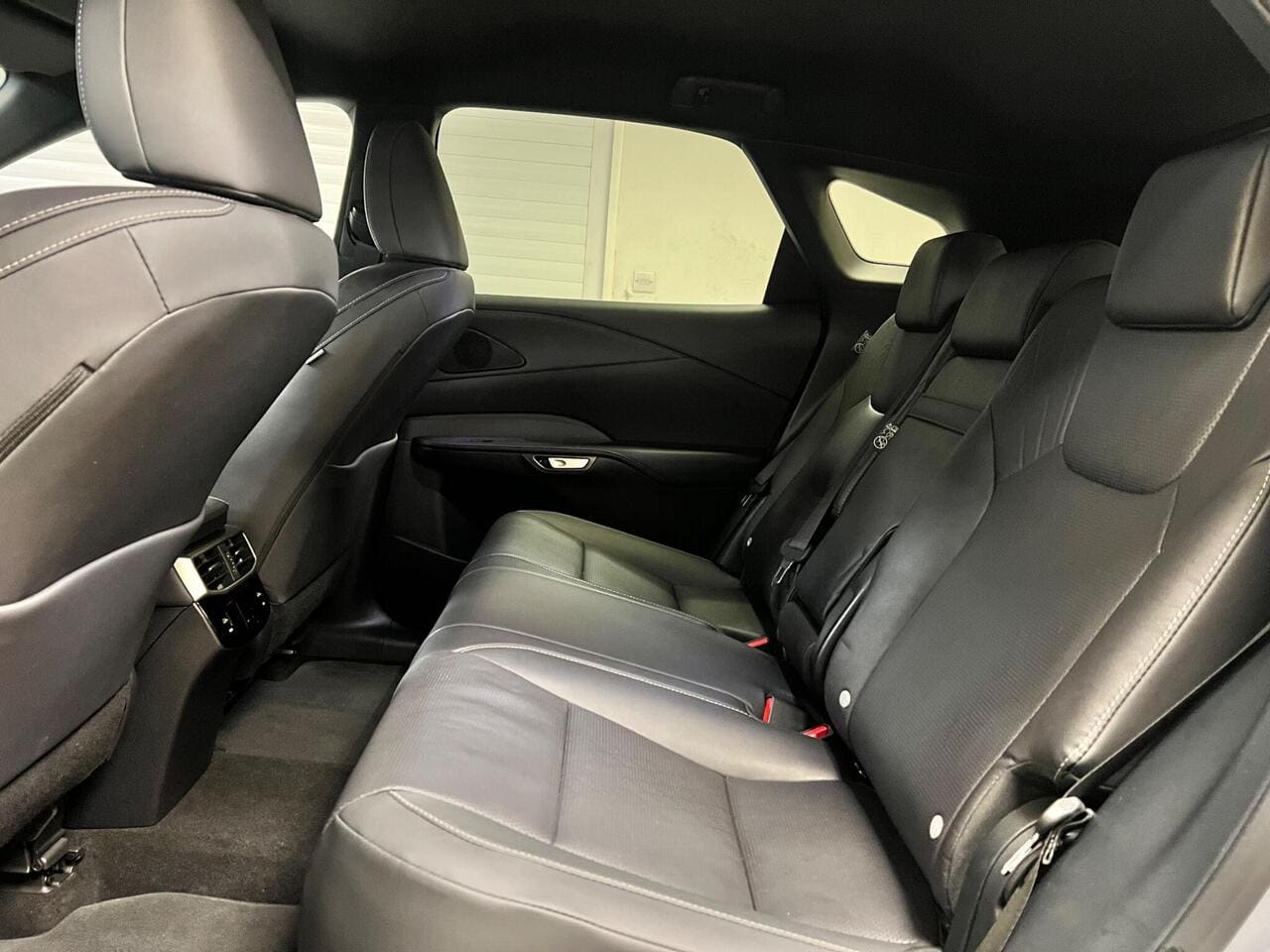 2024 Lexus RX, seats rear (photo 34 of 57)
