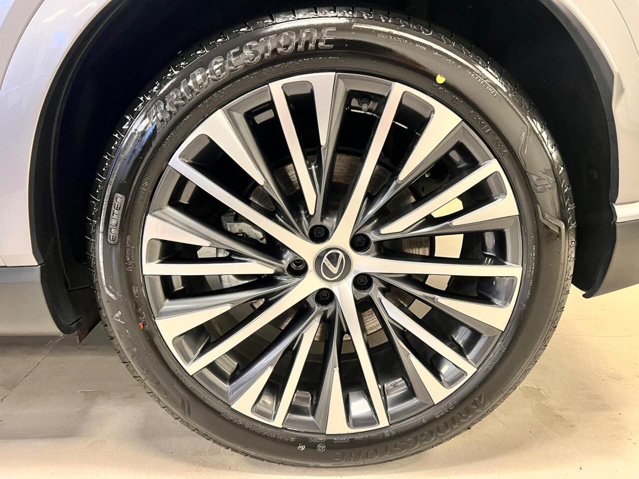 2024 Lexus RX, wheel (photo 56 of 57)