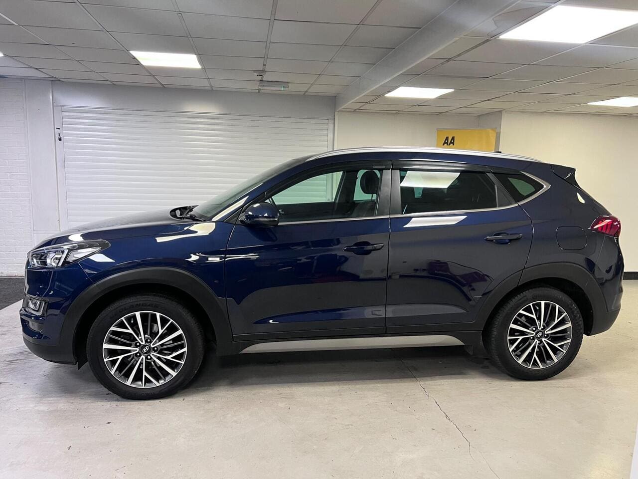 2020 Hyundai TUCSON, side left (photo 9 of 40)