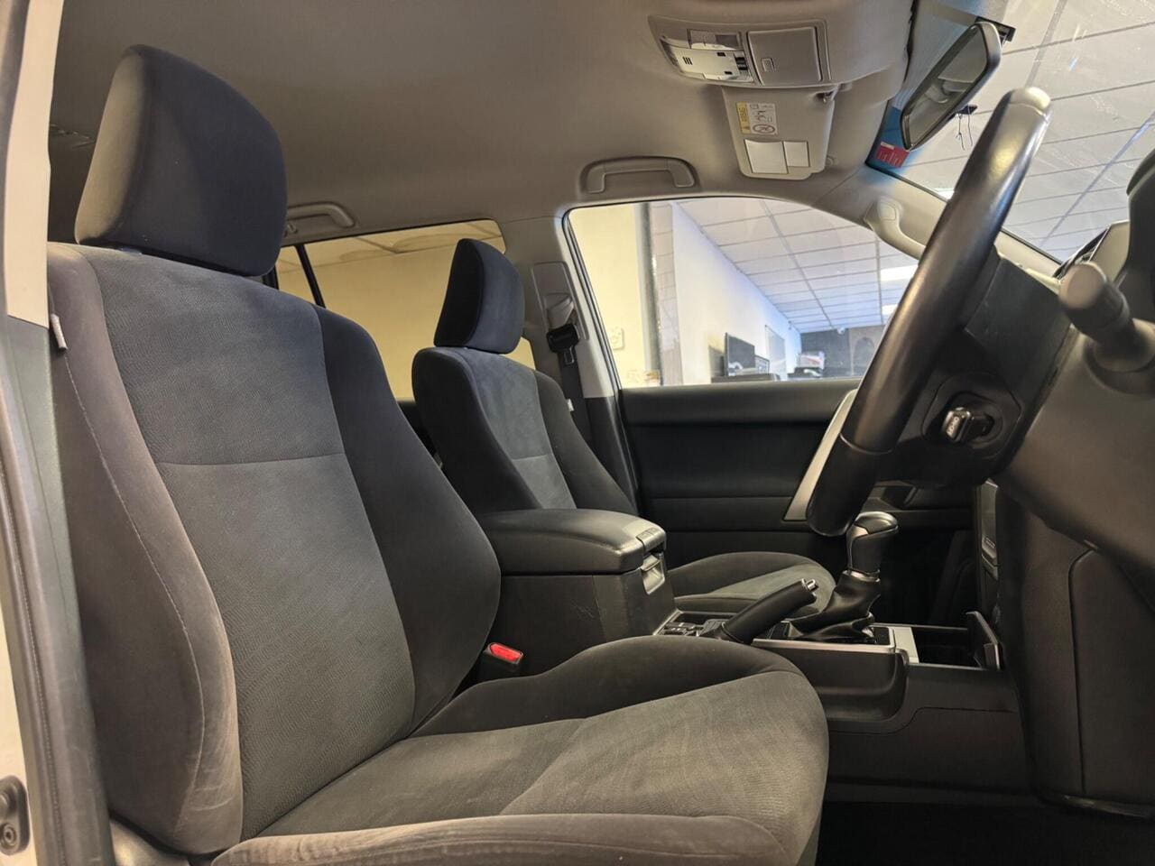 2019 Toyota Land Cruiser, seat driver (photo 12 of 39)