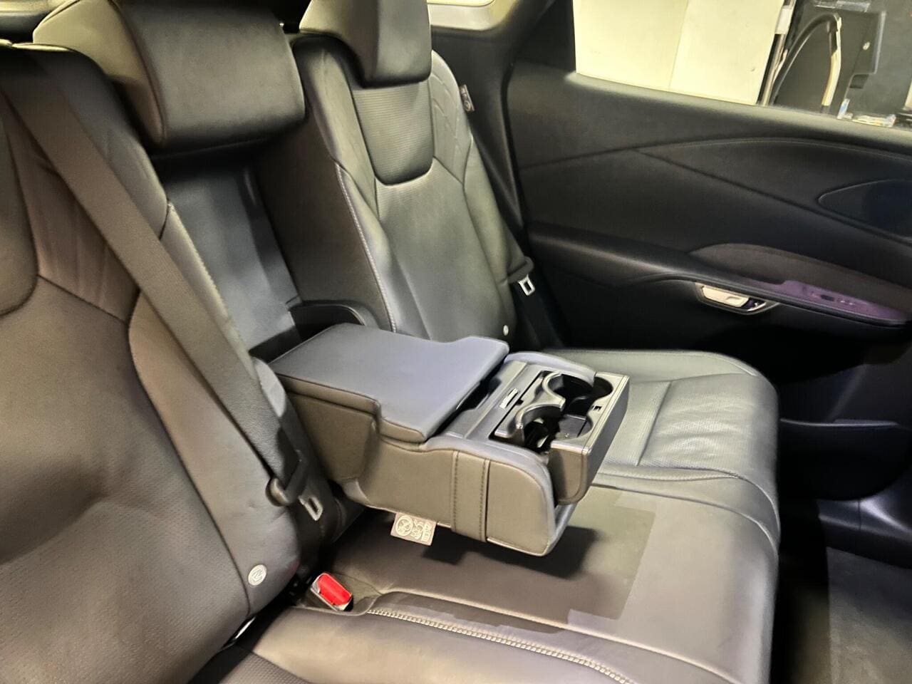 2024 Lexus RX, seats rear (photo 38 of 57)