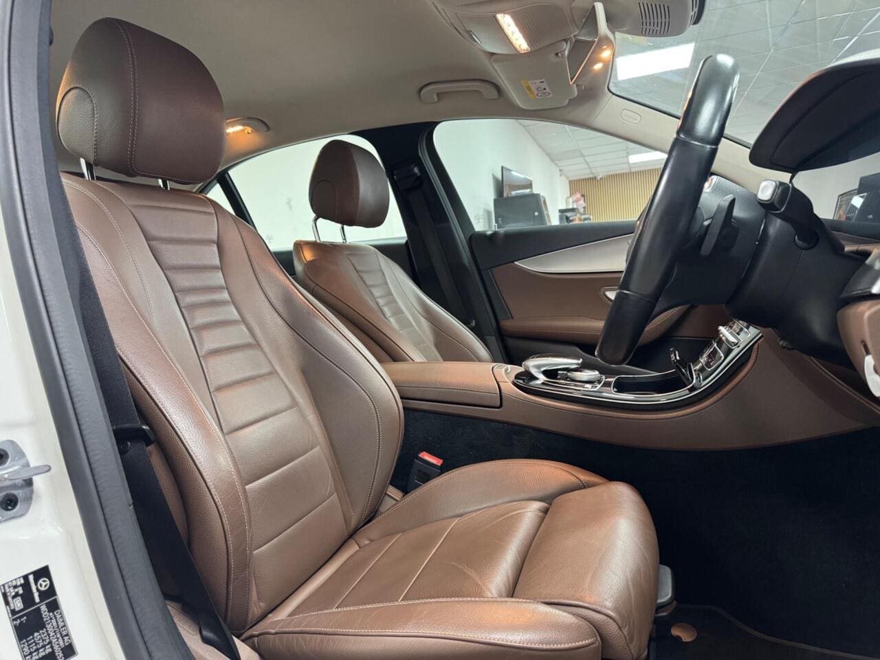 2018 Mercedes-Benz E Class, seat driver (photo 14 of 36)