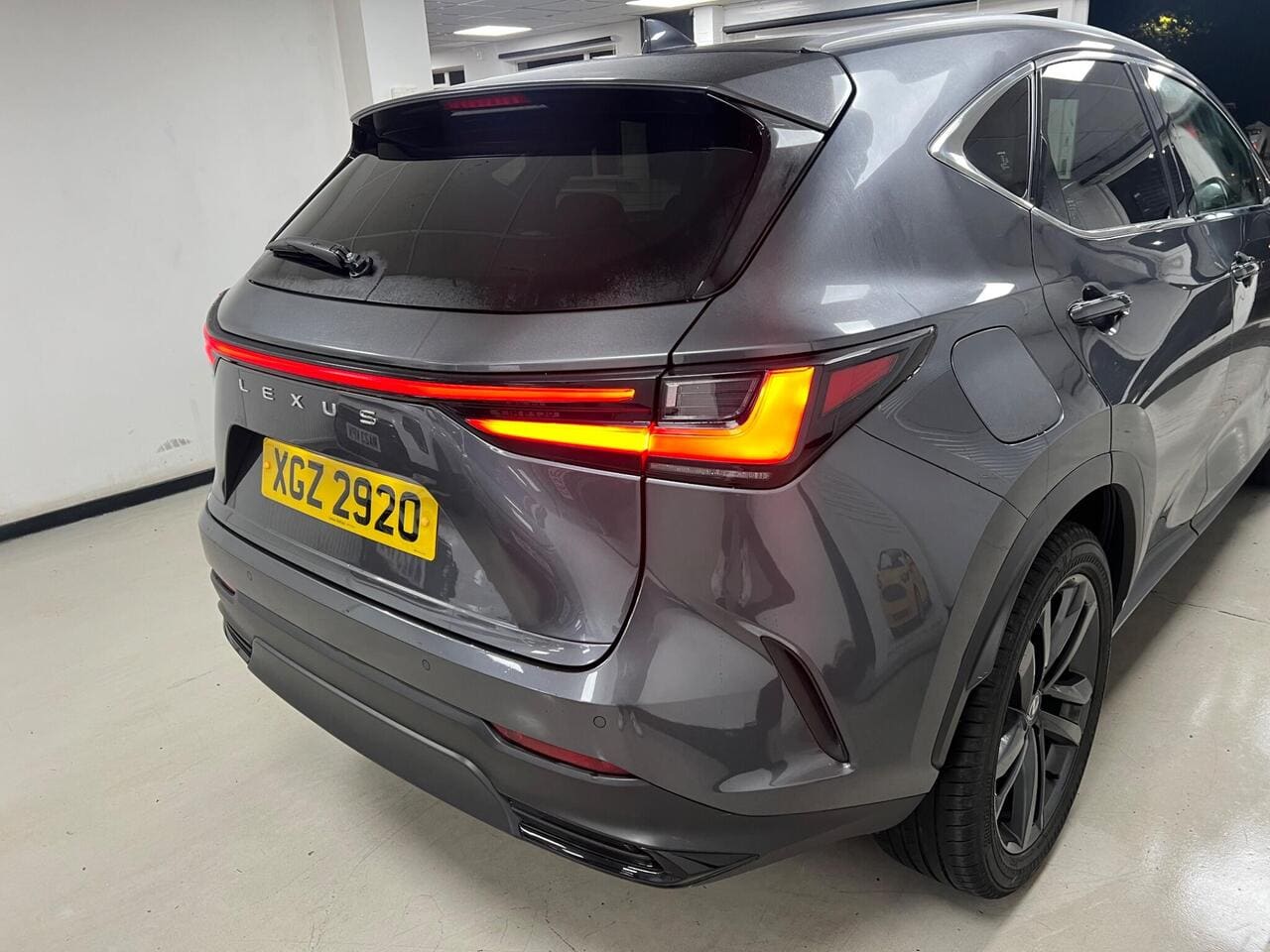 2022 Lexus NX (photo 11 of 46)