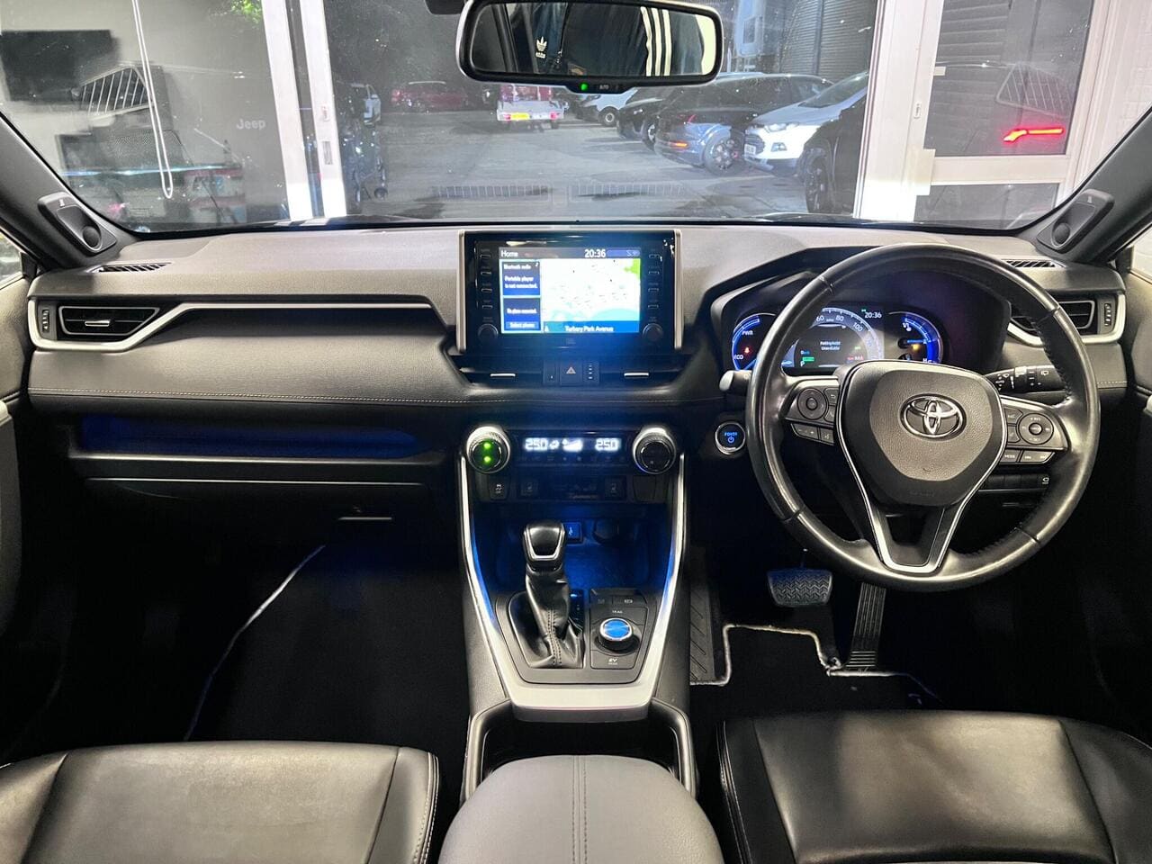 2021 Toyota RAV4, interior front (photo 31 of 38)
