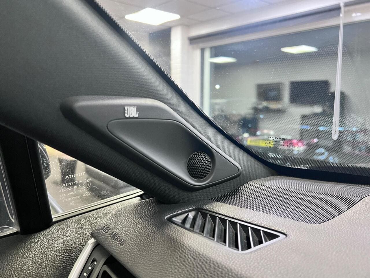 2021 Toyota RAV4, misc controls (photo 38 of 38)
