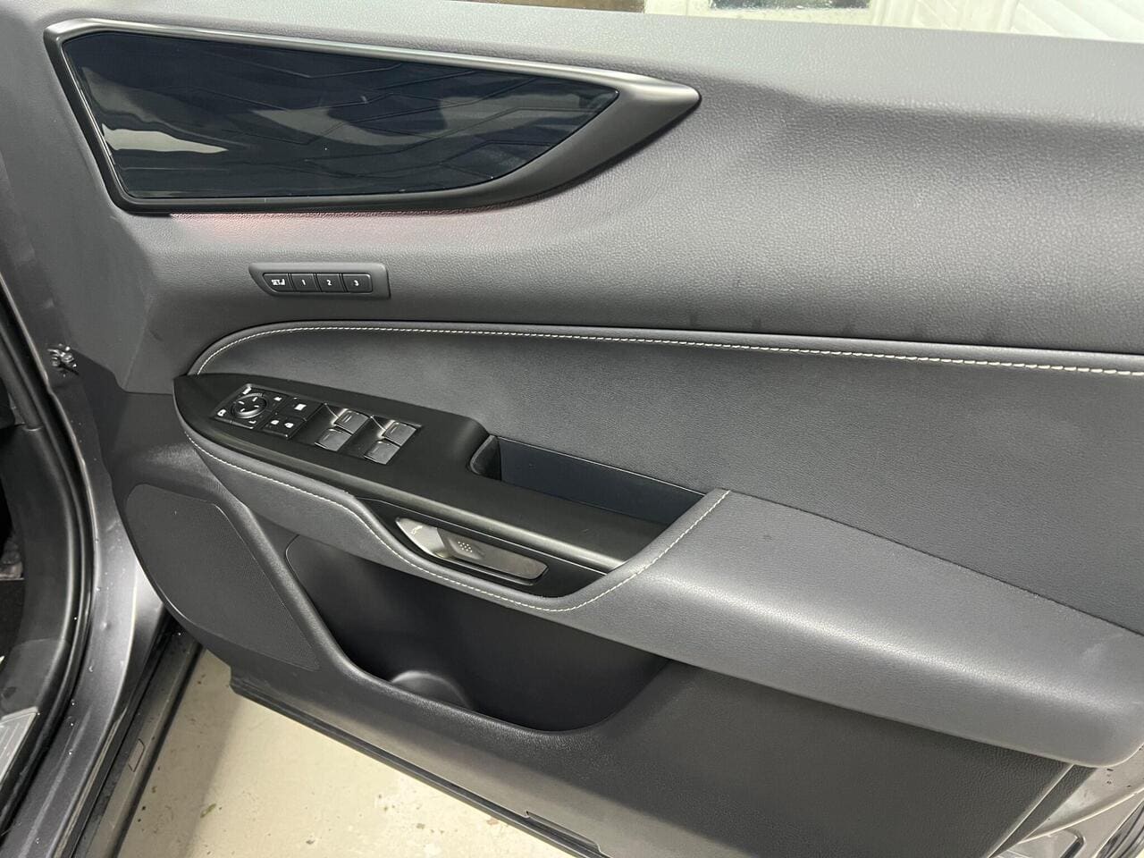 2022 Lexus NX (photo 19 of 46)