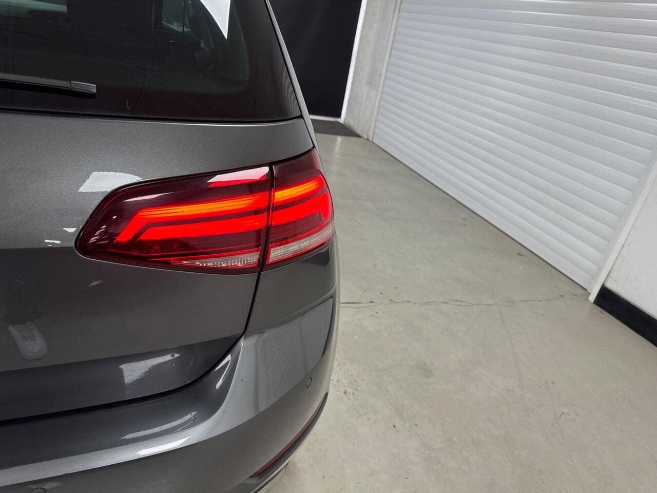 2019 Volkswagen Golf, lights rear (photo 27 of 30)