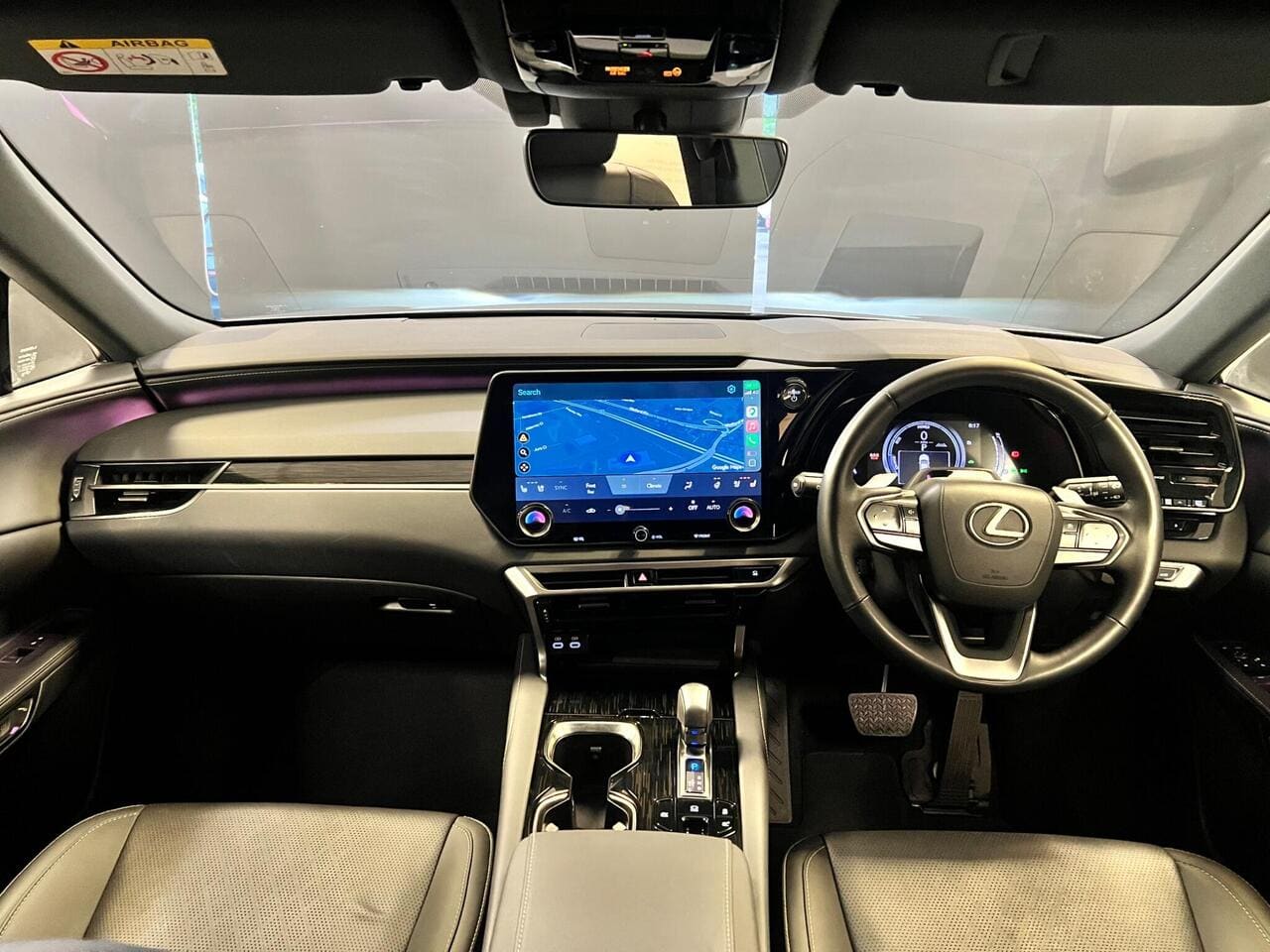 2024 Lexus RX, interior front (photo 41 of 57)