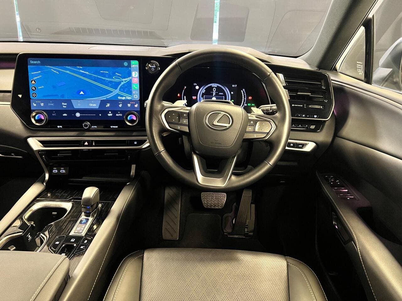 2024 Lexus RX, steering wheel (photo 39 of 57)