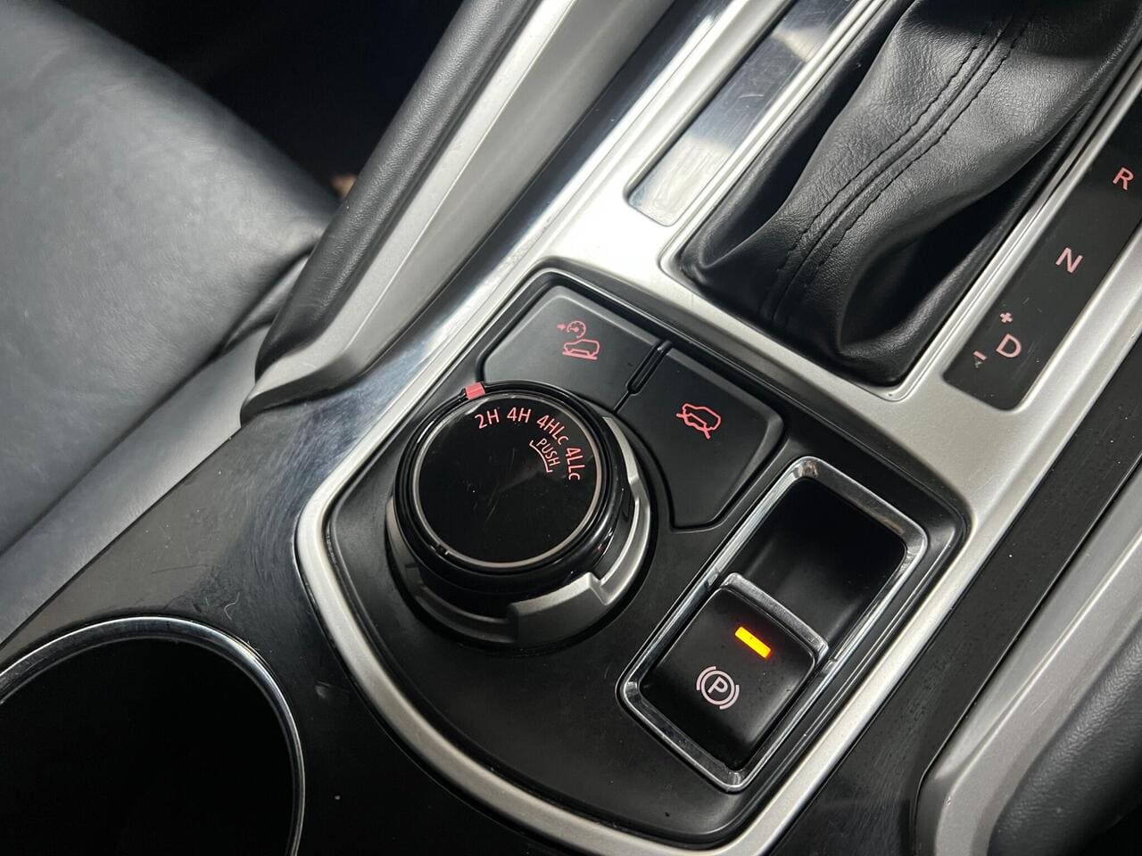 2020 Mitsubishi Shogun Sport (photo 43 of 44)