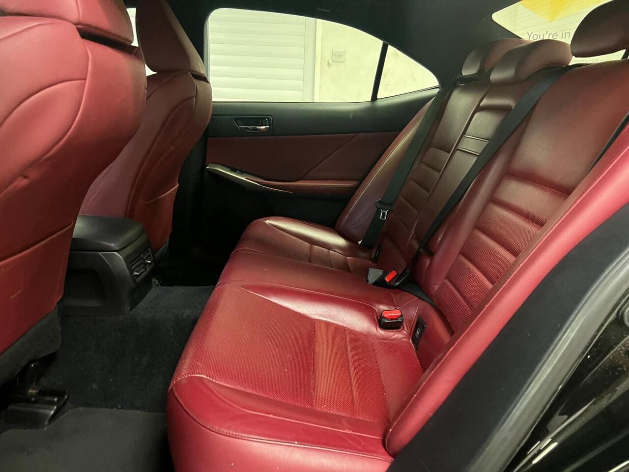 2013 Lexus IS, seats rear (photo 34 of 34)