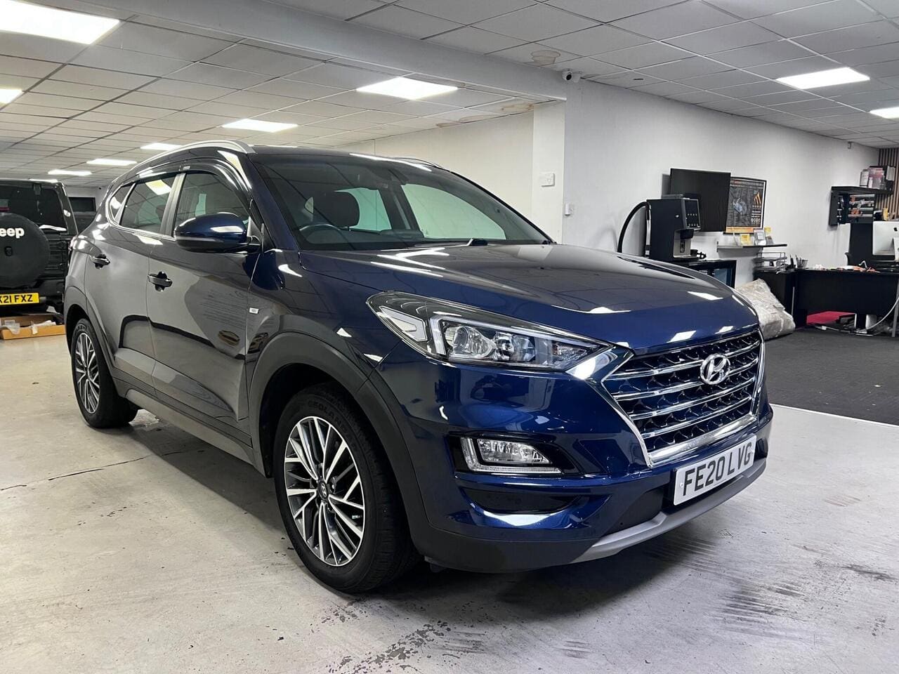 2020 Hyundai TUCSON, front right (photo 3 of 40)