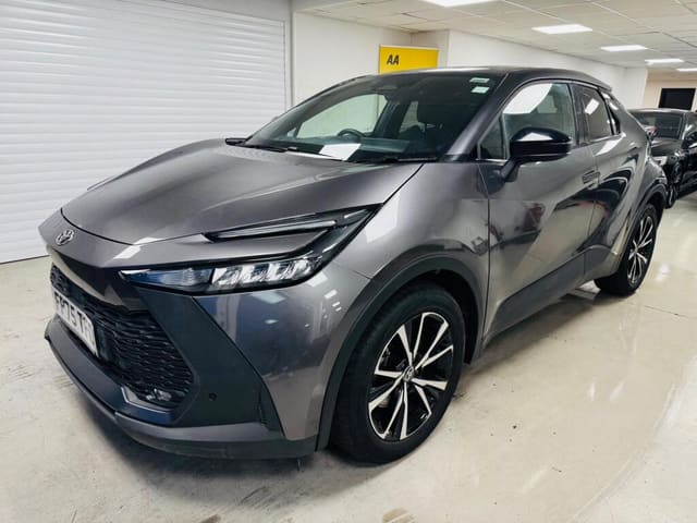 2025 (75) Toyota C-HR 2.0 VVT 13.6kWh Design CVT