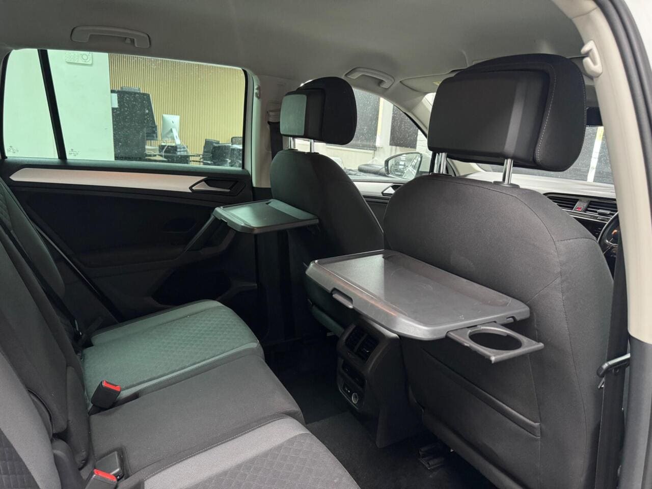 2019 Volkswagen Tiguan, seats rear (photo 8 of 28)