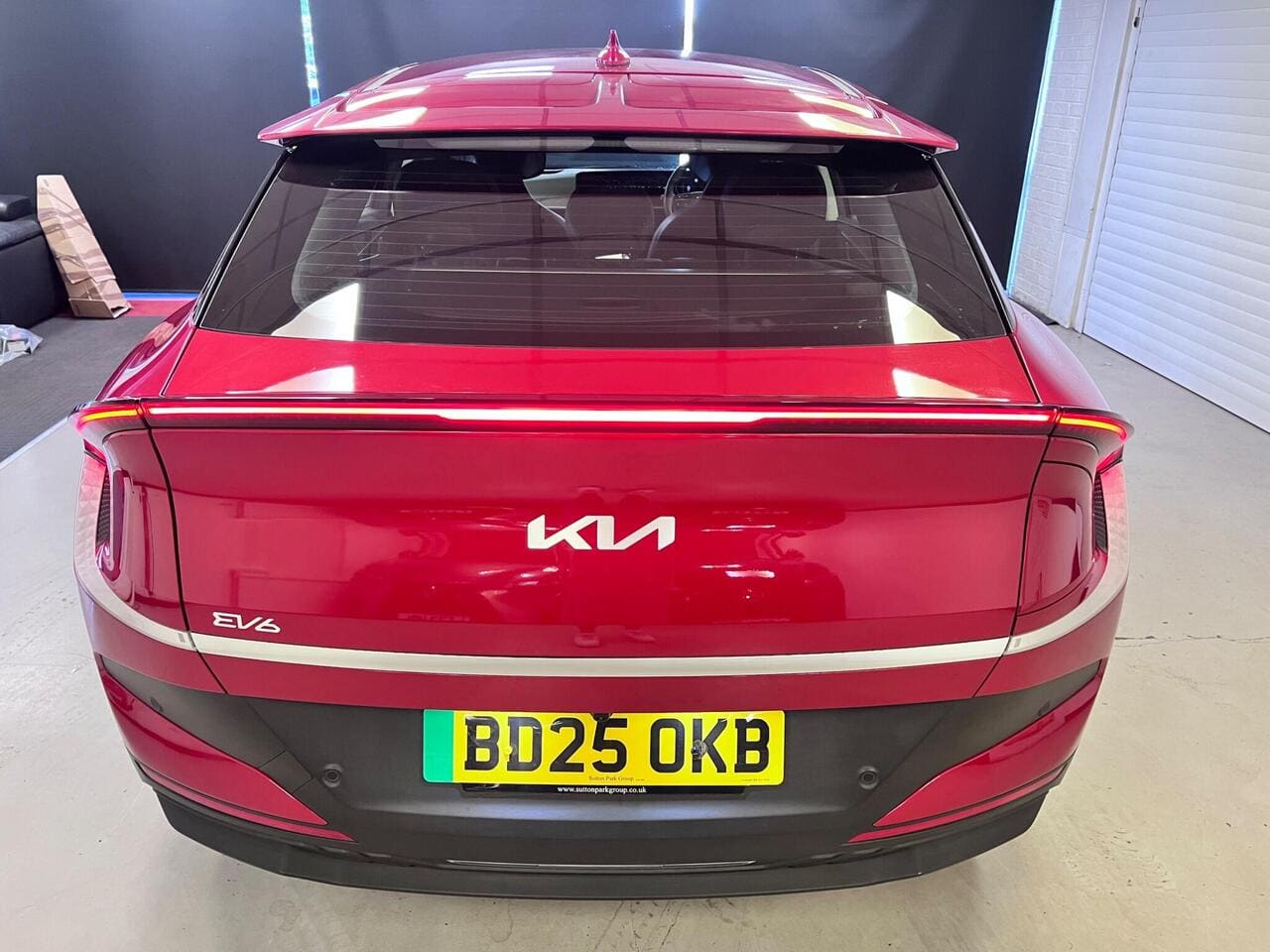2025 Kia EV6, rear (photo 31 of 37)