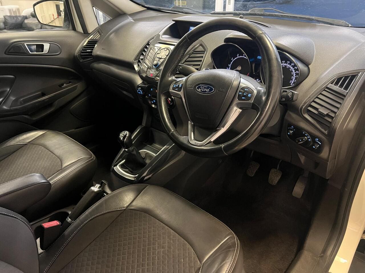 2016 Ford EcoSport, seat driver (photo 9 of 26)