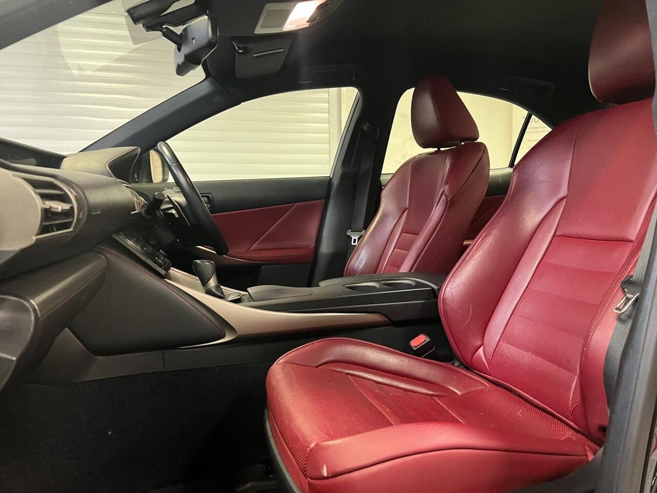 2013 Lexus IS, seat front passenger (photo 20 of 34)
