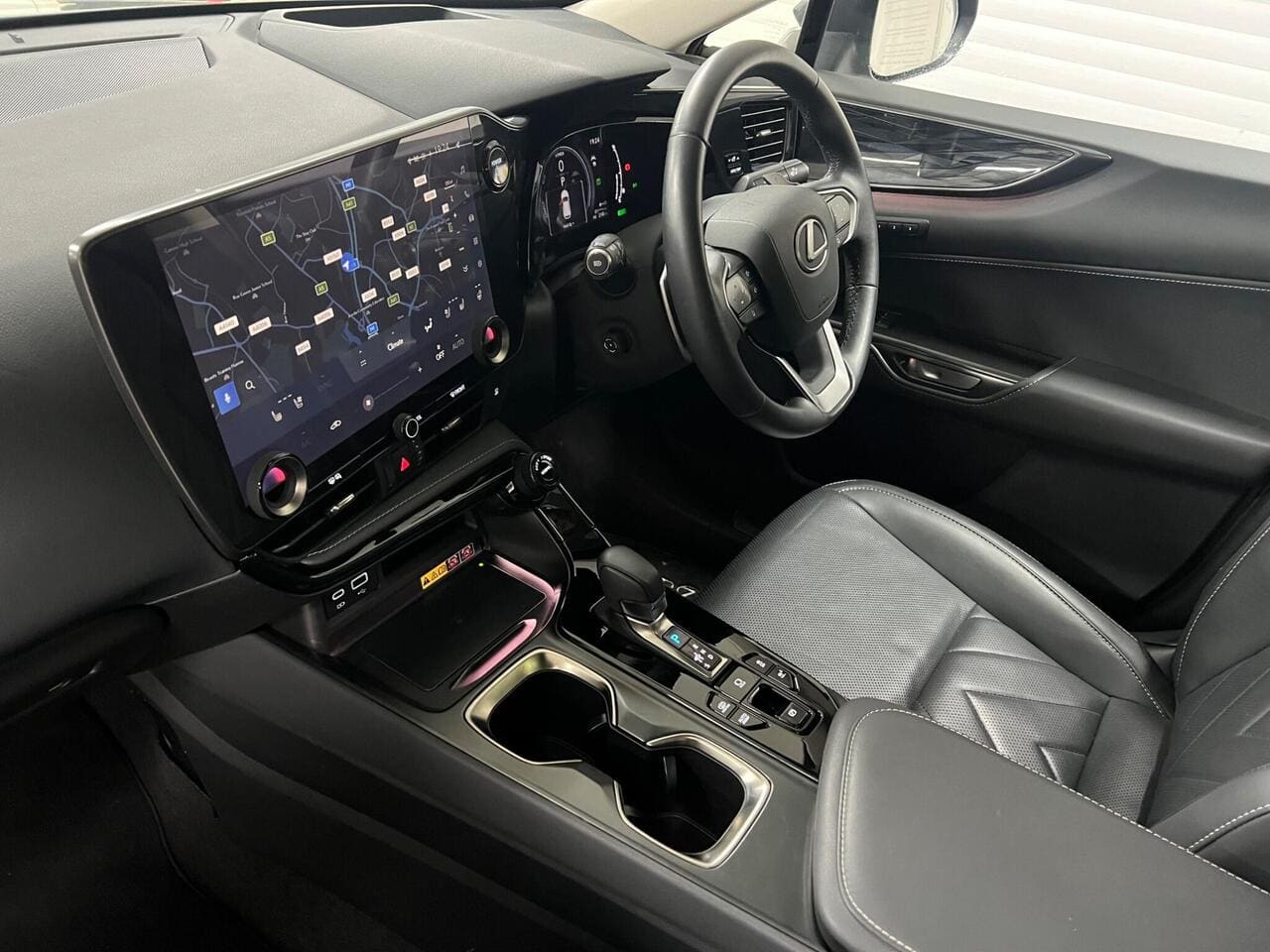 2022 Lexus NX, interior front (photo 29 of 46)