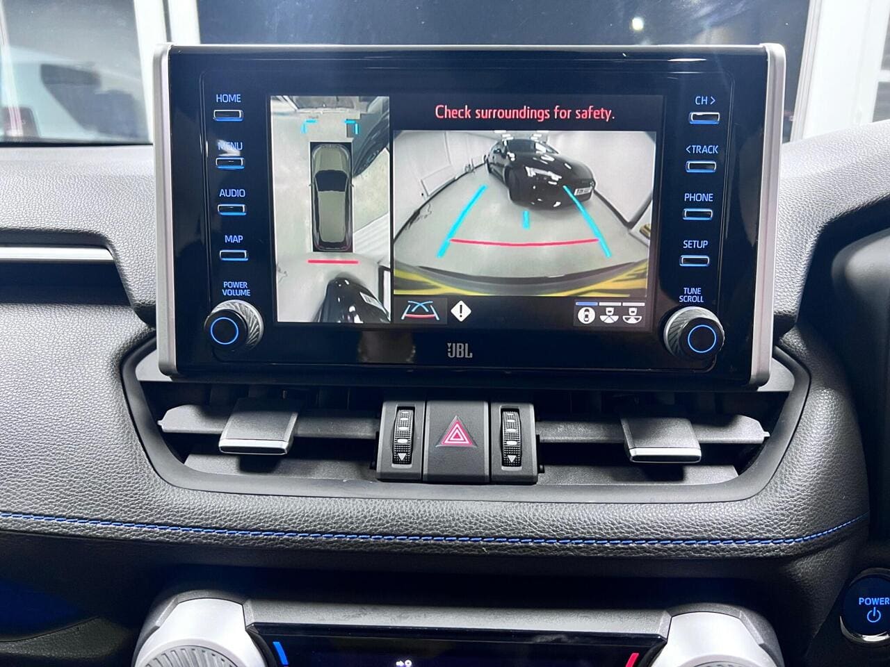 2020 Toyota RAV4, infotainment system (photo 13 of 43)