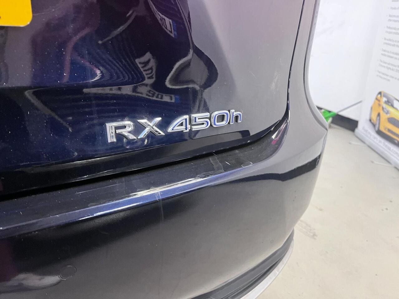 2020 Lexus RX, badge exterior (photo 20 of 45)
