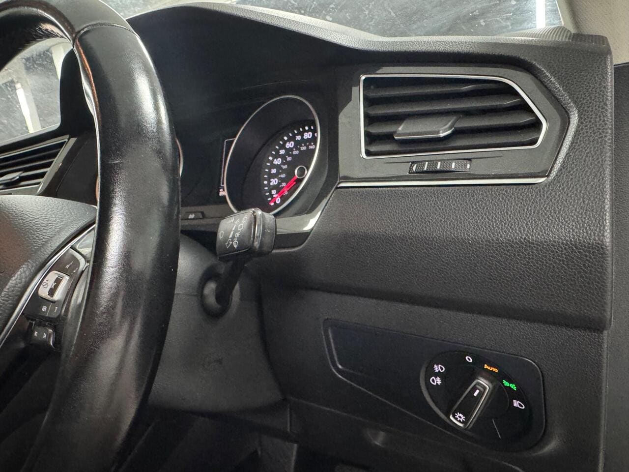 2019 Volkswagen Tiguan (photo 12 of 28)