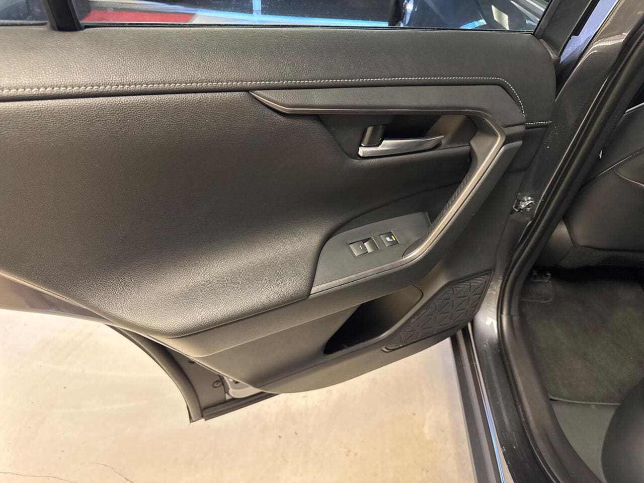 2025 Toyota RAV4, door interior (photo 31 of 41)