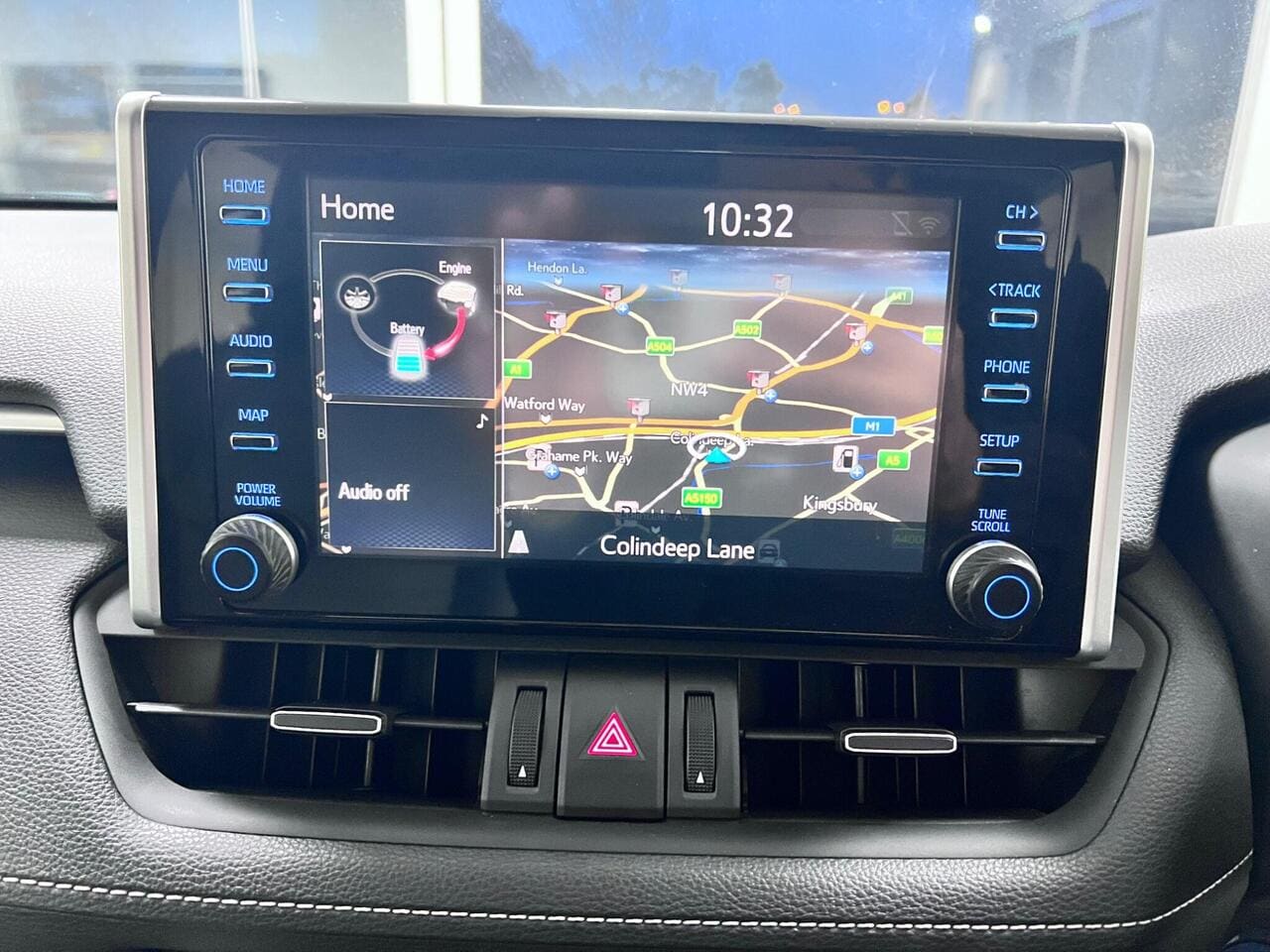 2020 Toyota RAV4, infotainment system (photo 15 of 36)