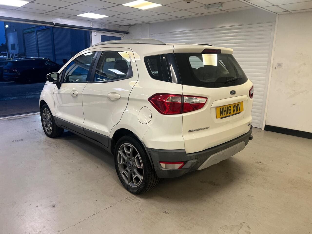 2016 Ford EcoSport, rear left (photo 6 of 26)