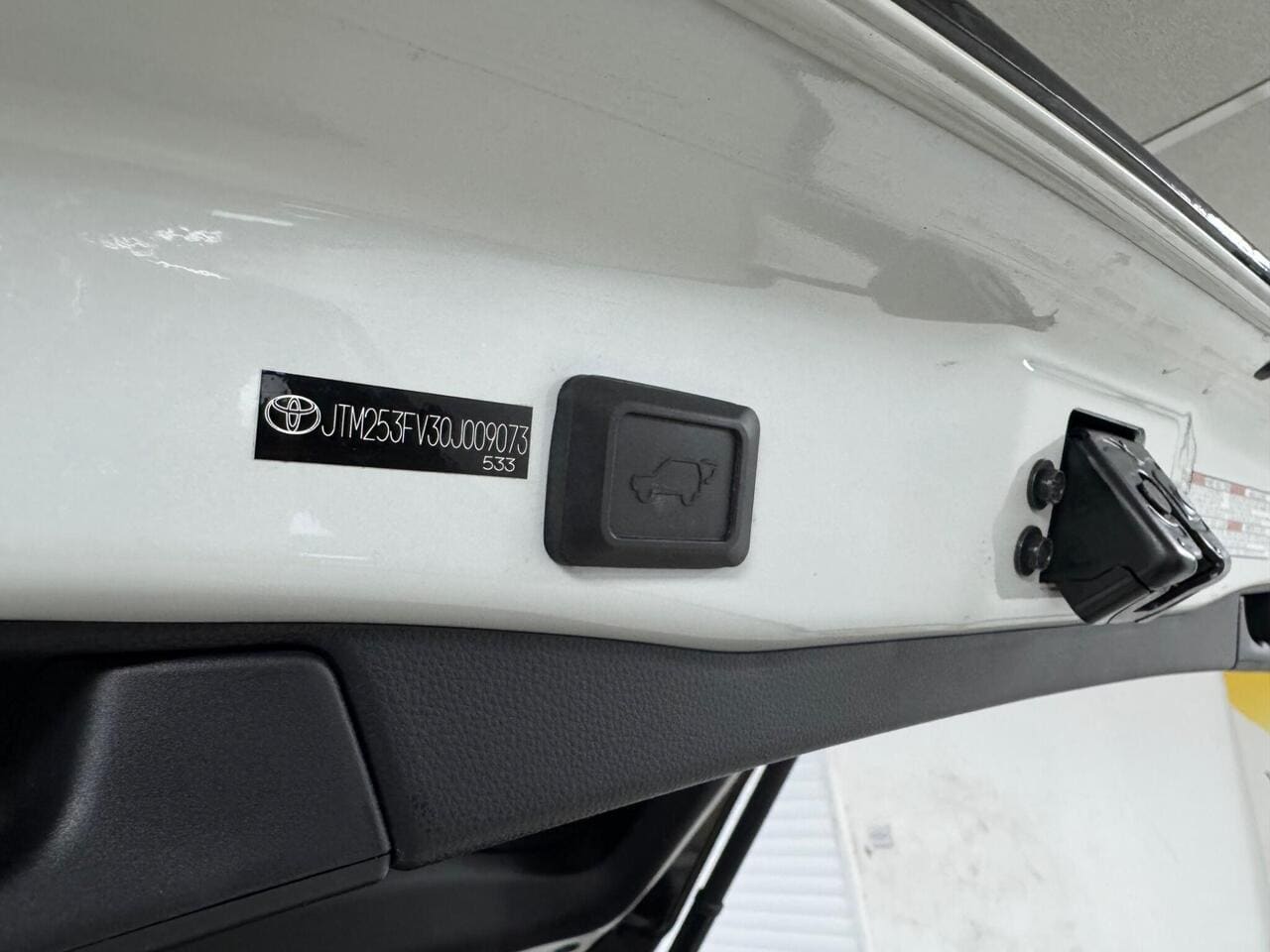 2022 Toyota RAV4, misc controls (photo 8 of 36)