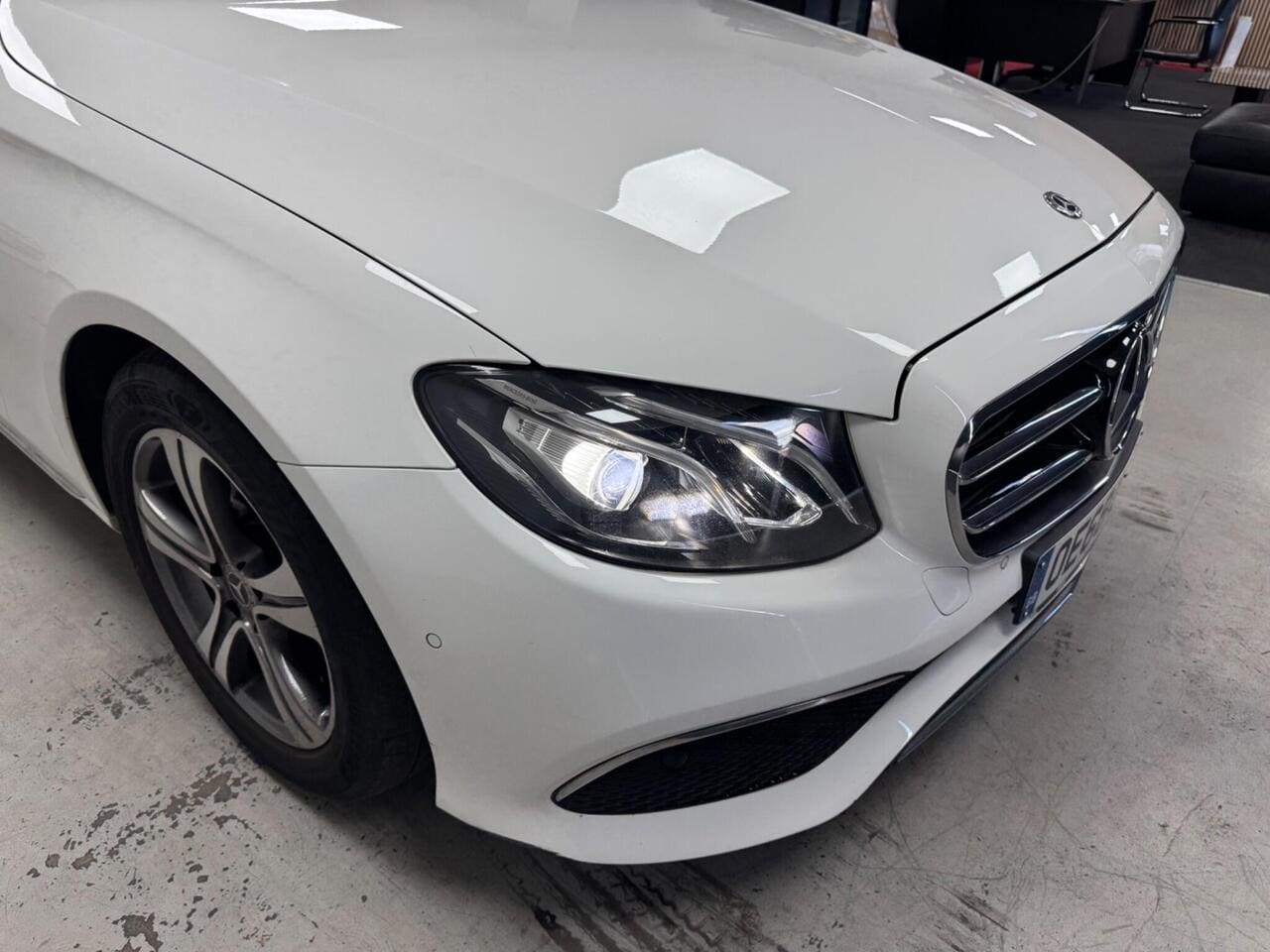 2018 Mercedes-Benz E Class, lights front (photo 27 of 36)