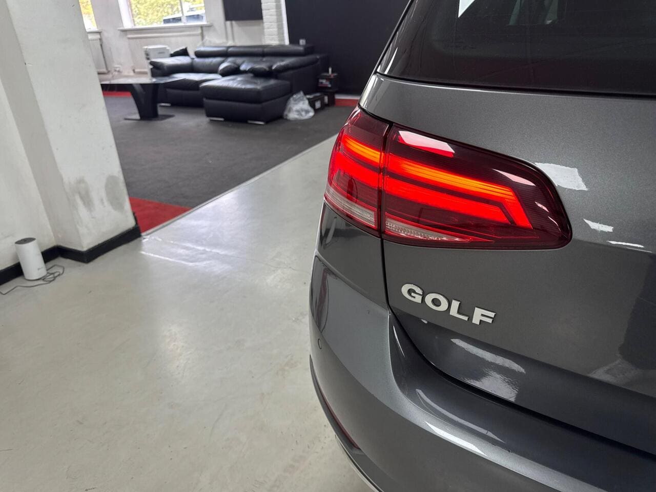2019 Volkswagen Golf, lights rear (photo 23 of 30)