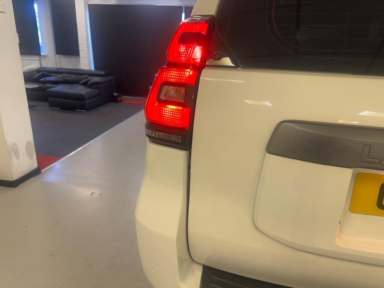 2019 Toyota Land Cruiser, lights rear (photo 31 of 39)