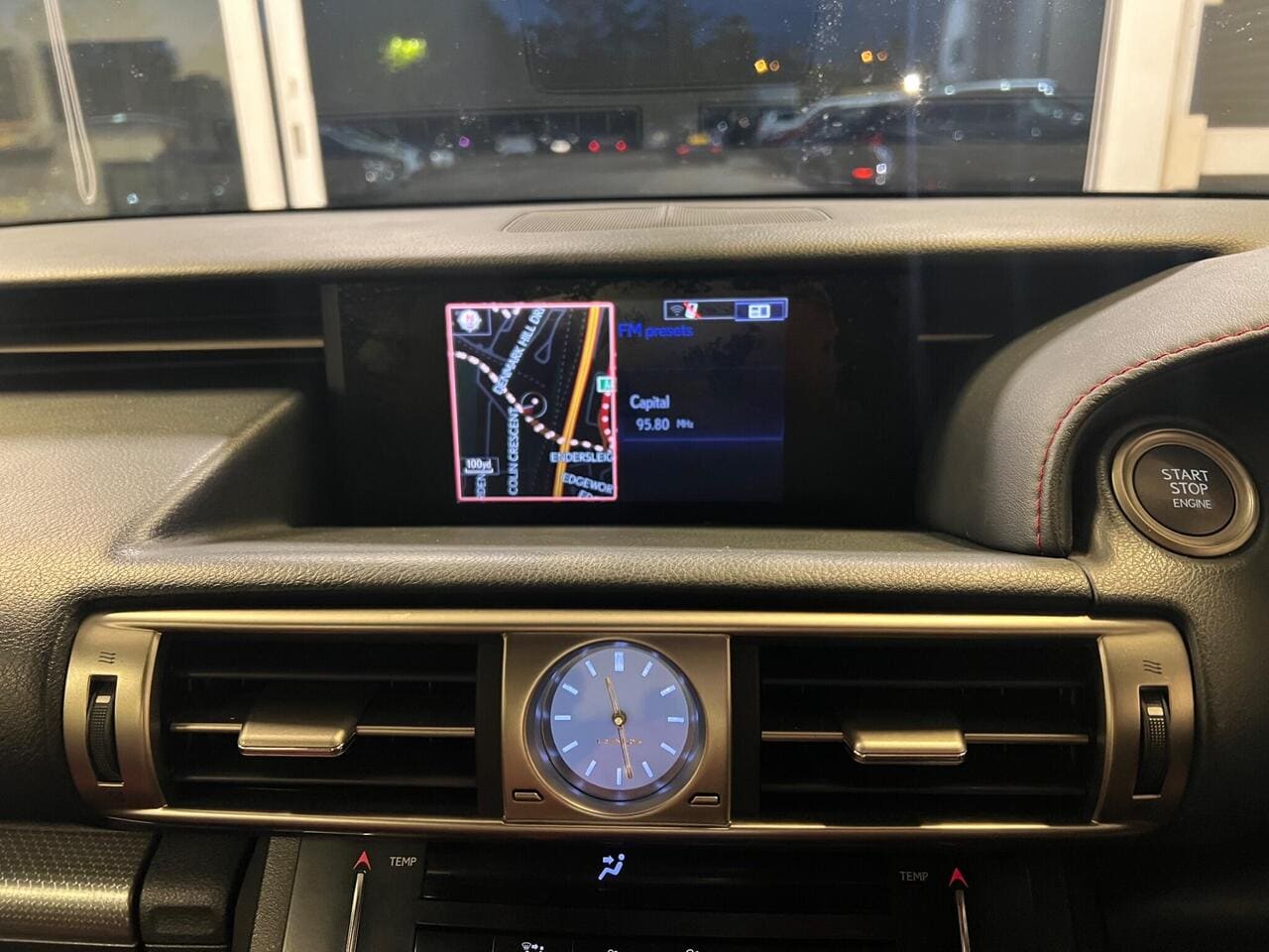 2013 Lexus IS, infotainment system (photo 23 of 34)