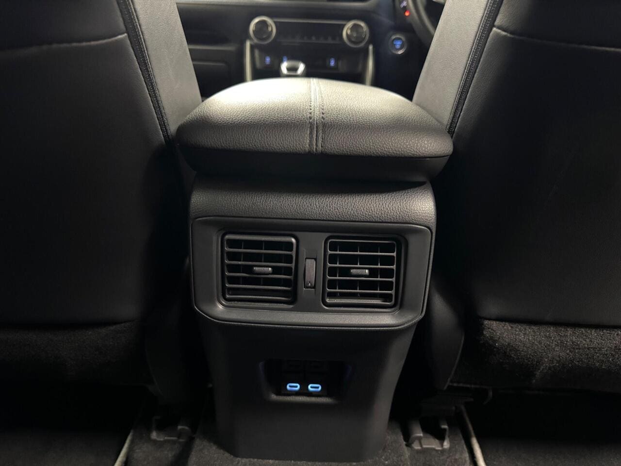 2022 Toyota RAV4, misc controls (photo 28 of 36)