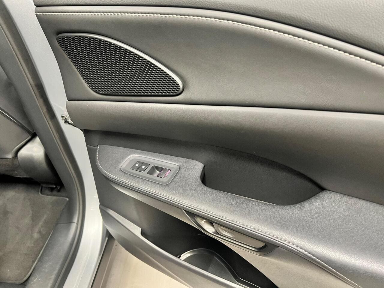 2024 Lexus RX, door interior (photo 42 of 57)