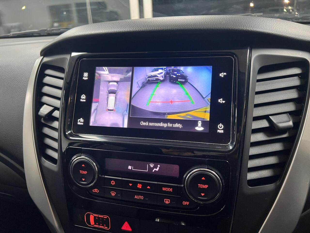 2020 Mitsubishi Shogun Sport, infotainment system (photo 34 of 44)