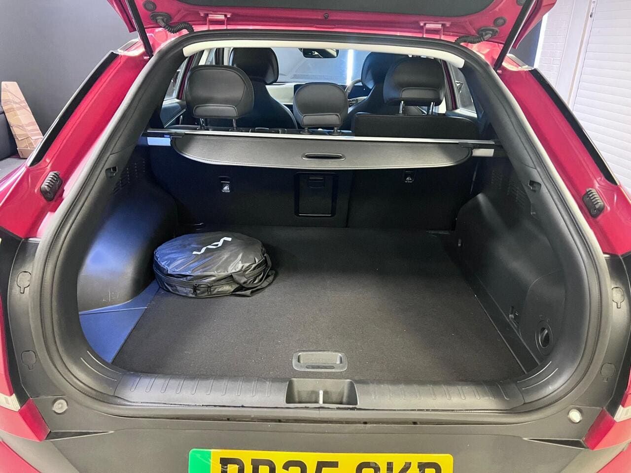 2025 Kia EV6, boot (photo 8 of 37)