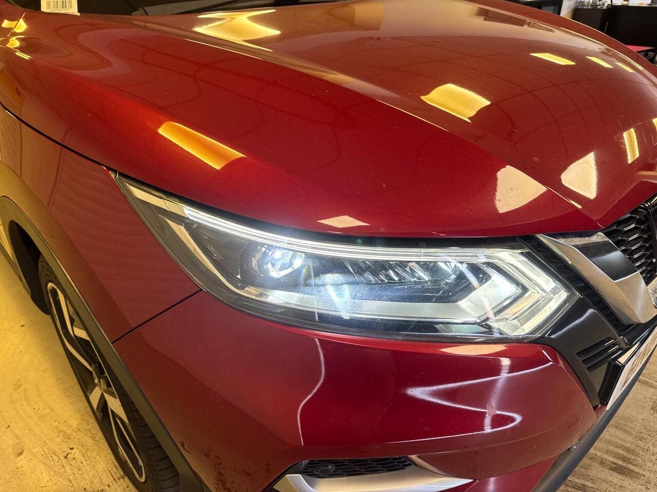 2017 Nissan Qashqai, lights front (photo 36 of 36)