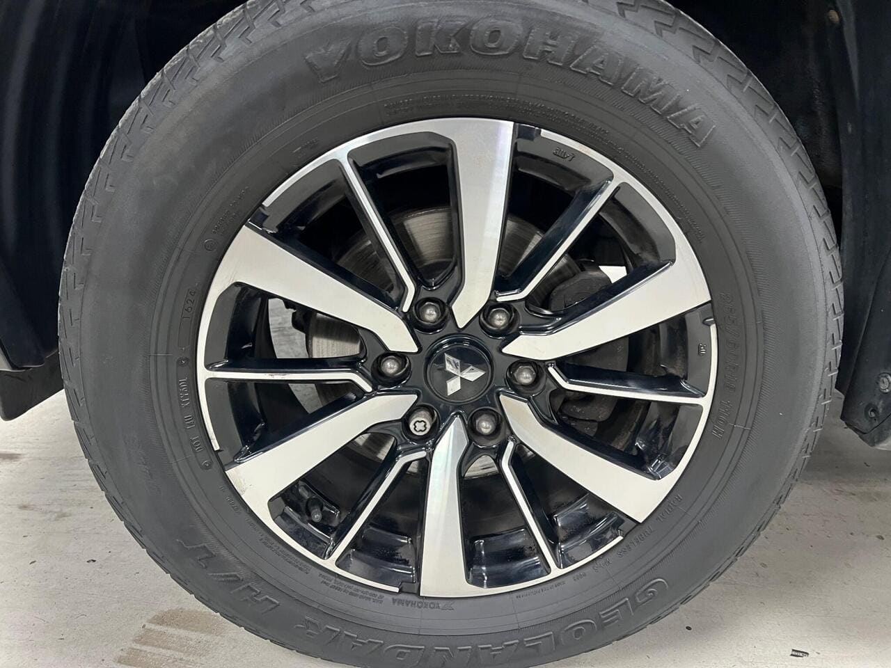2020 Mitsubishi Shogun Sport, wheel (photo 30 of 44)