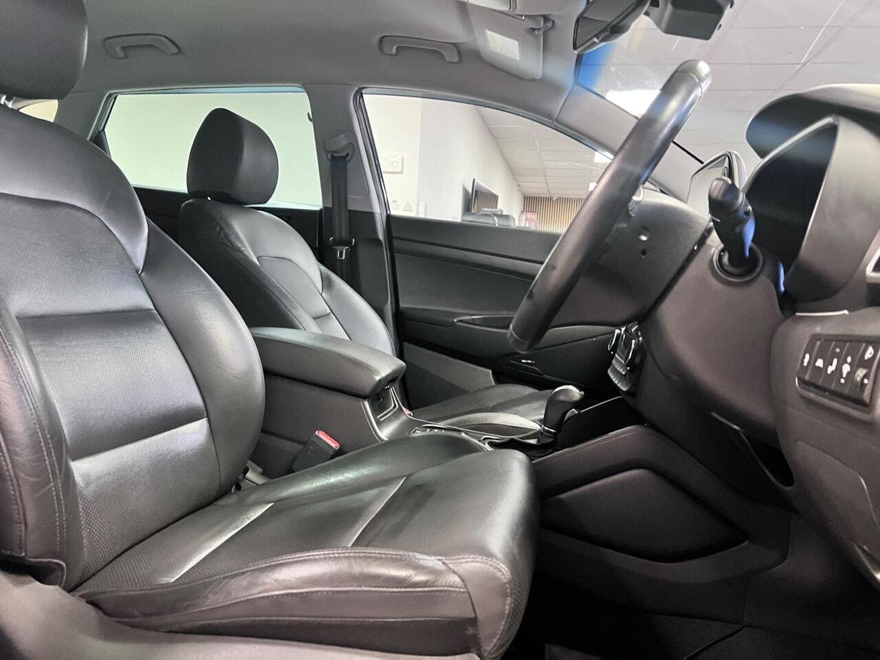 2020 Hyundai TUCSON, seat driver (photo 13 of 40)