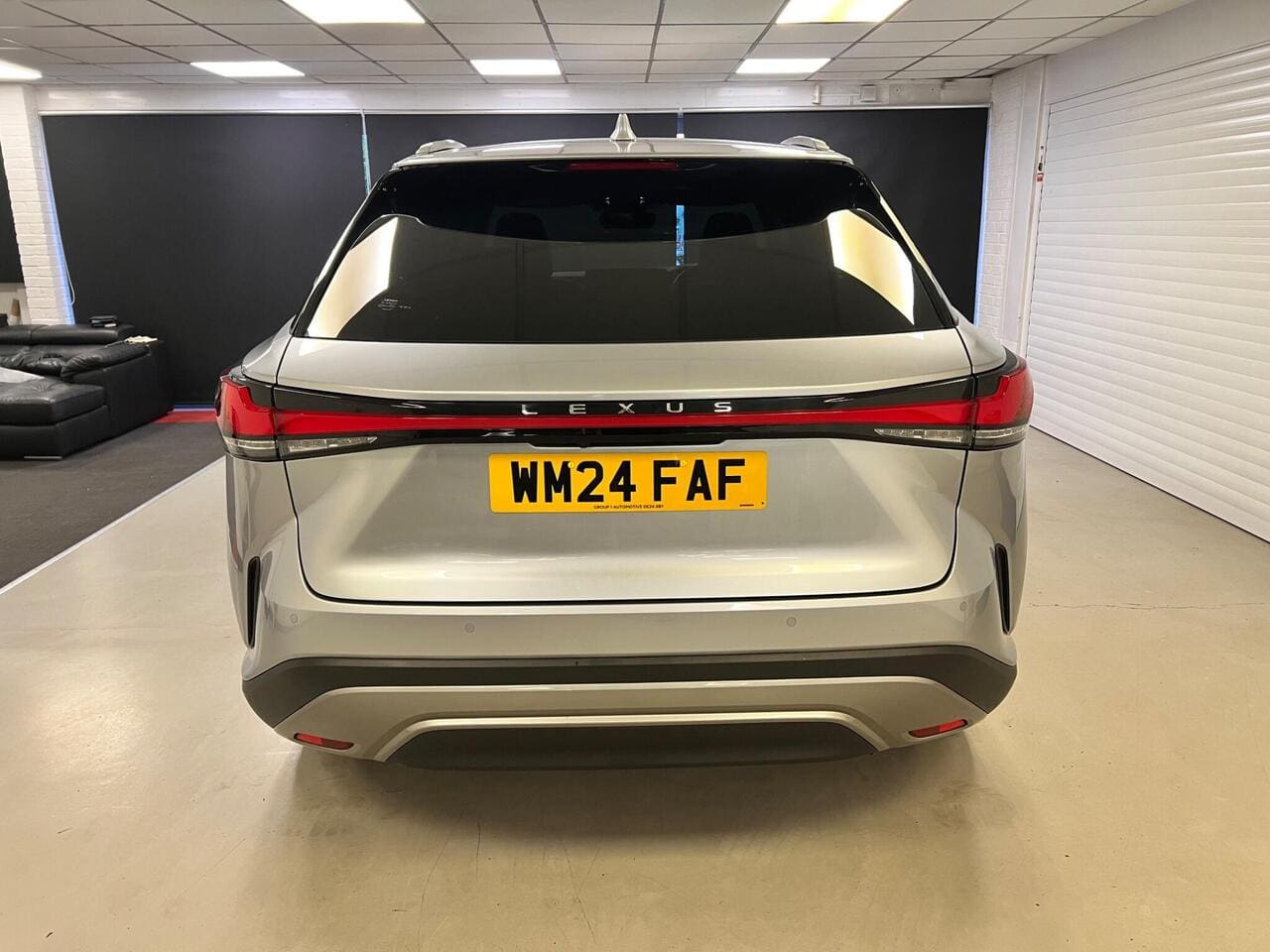 2024 Lexus RX, rear (photo 6 of 57)