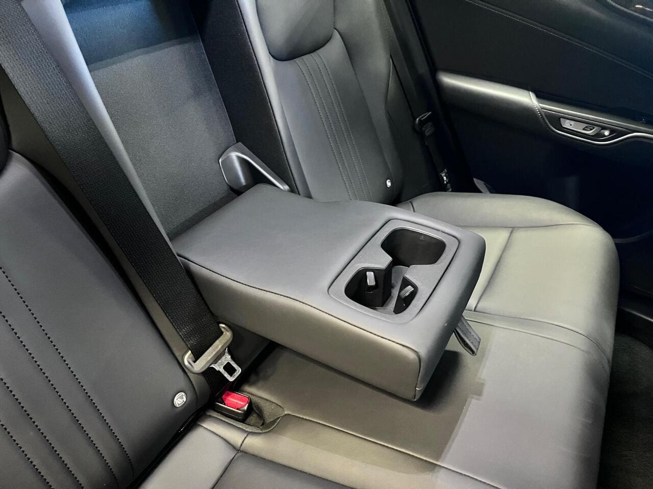 2022 Lexus NX (photo 26 of 30)