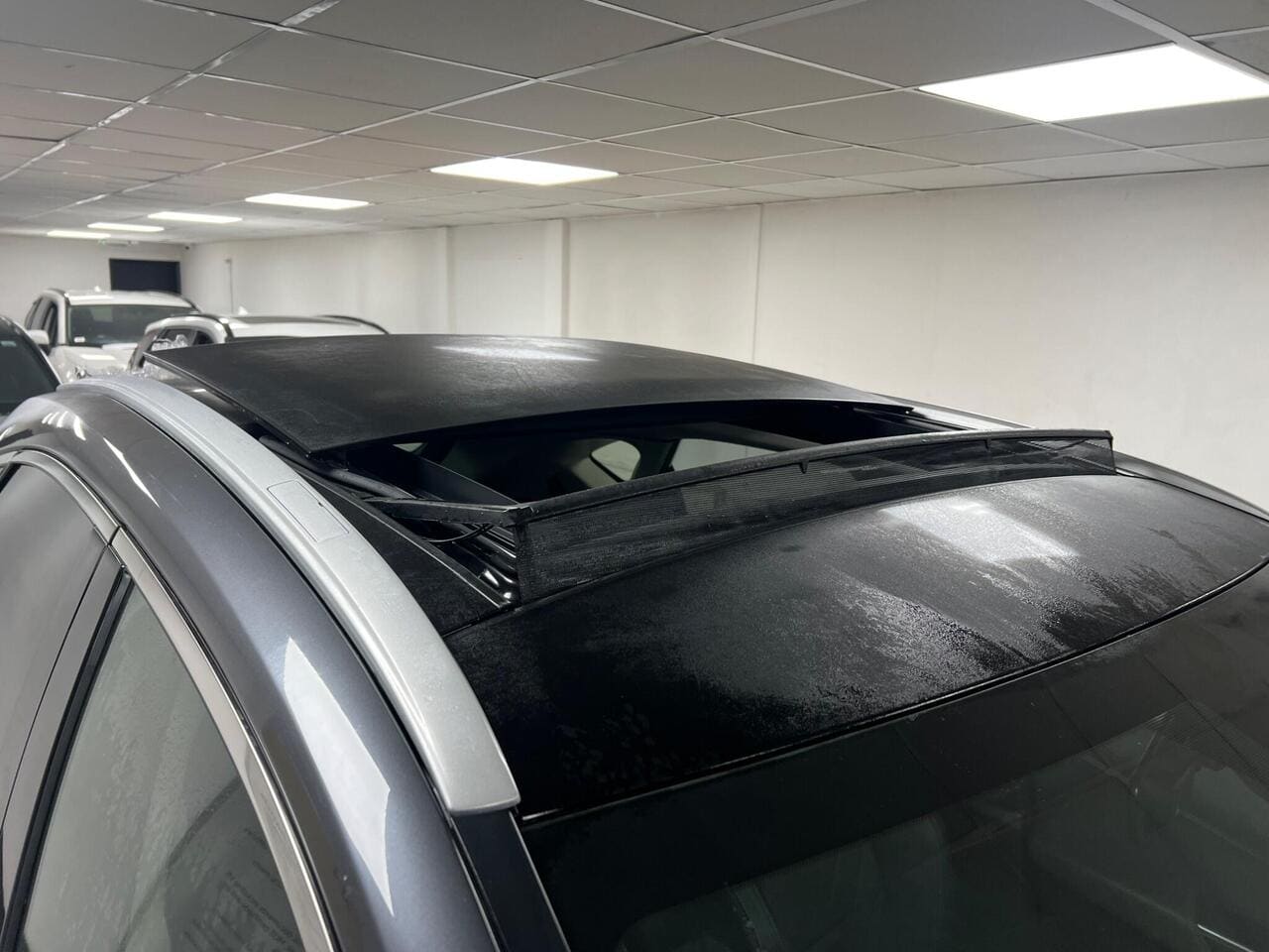 2022 Lexus NX, roof (photo 32 of 46)