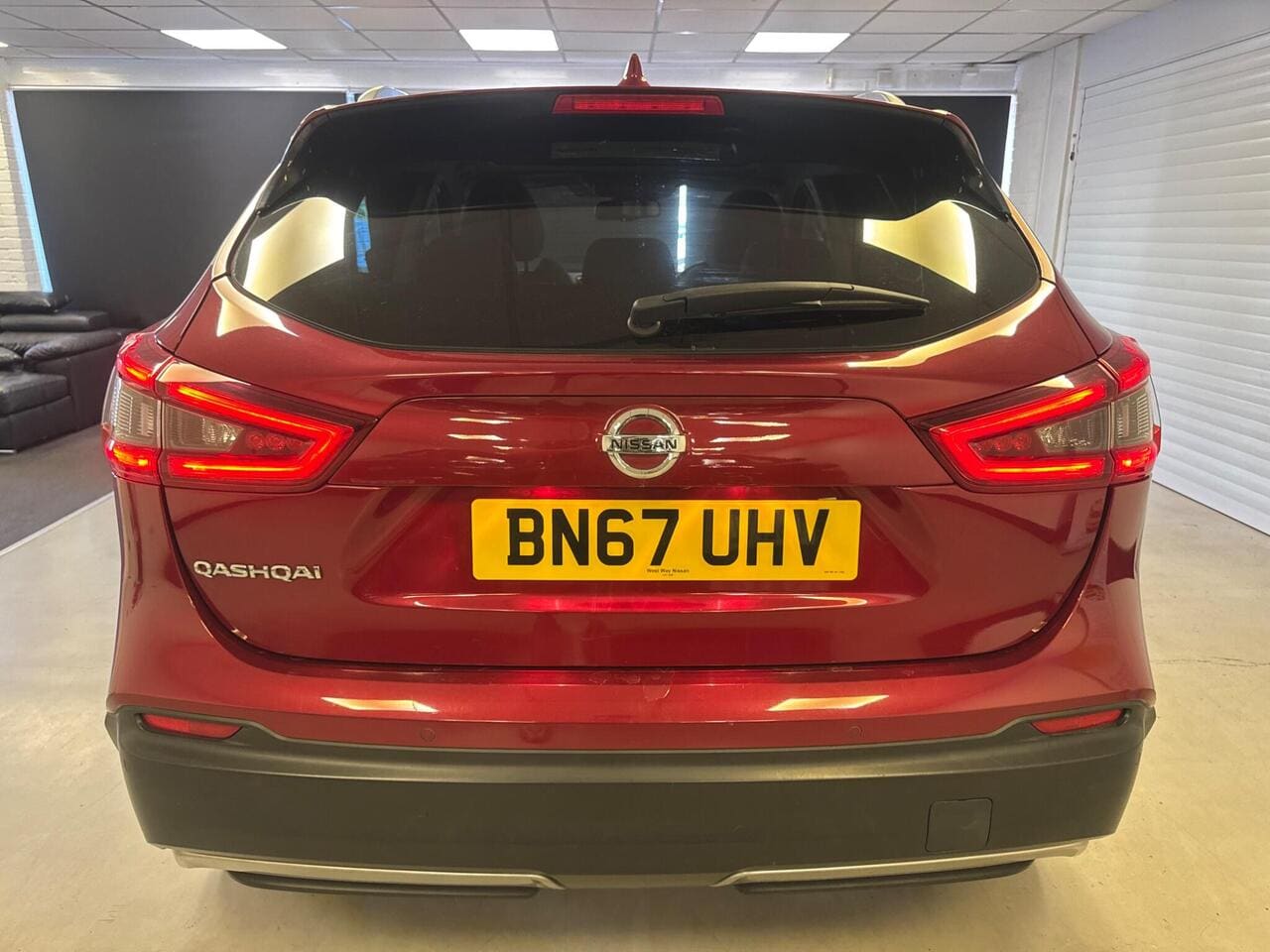 2017 Nissan Qashqai, rear (photo 17 of 36)