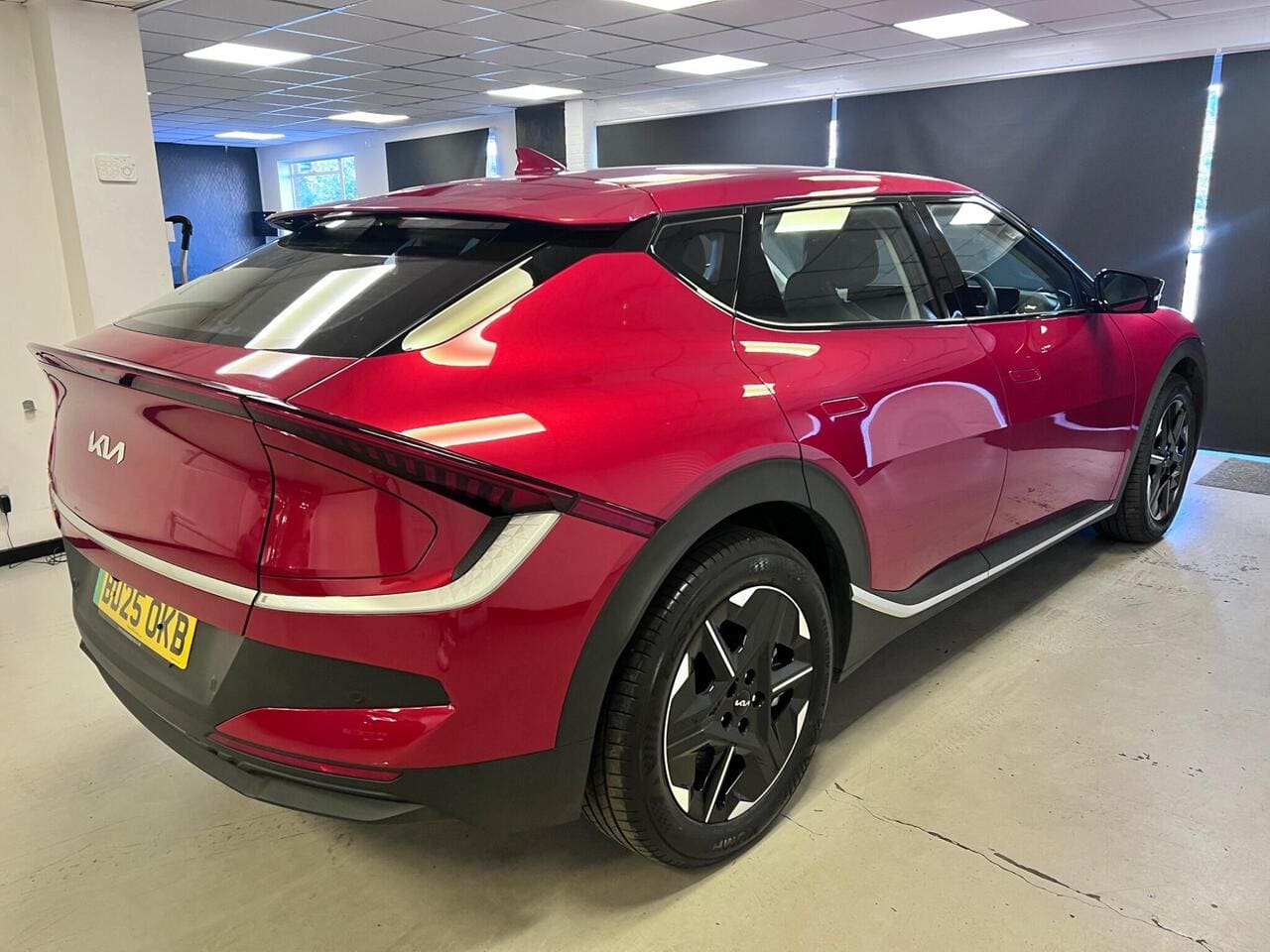 2025 Kia EV6, rear right (photo 4 of 37)
