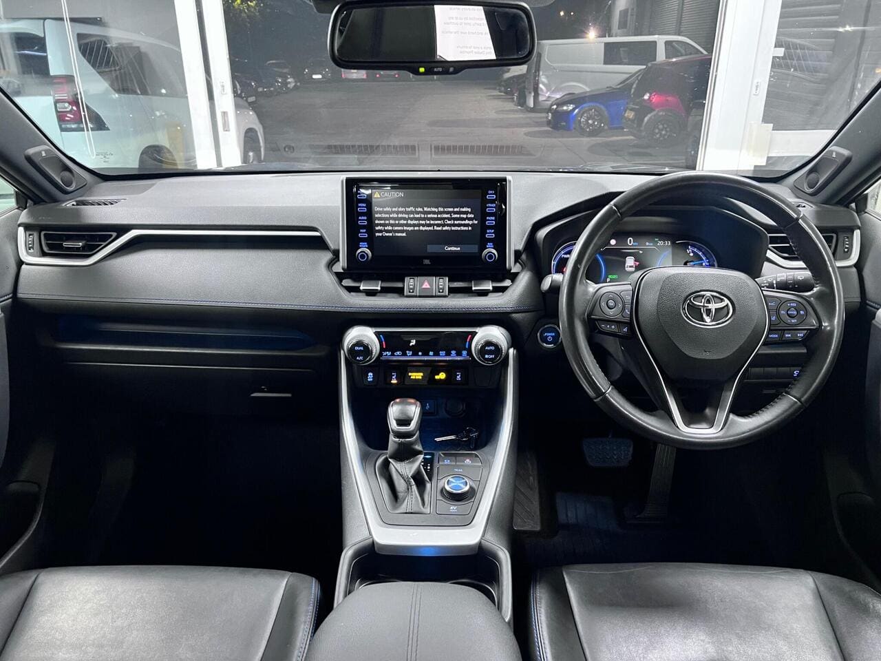 2020 Toyota RAV4, interior front (photo 25 of 43)