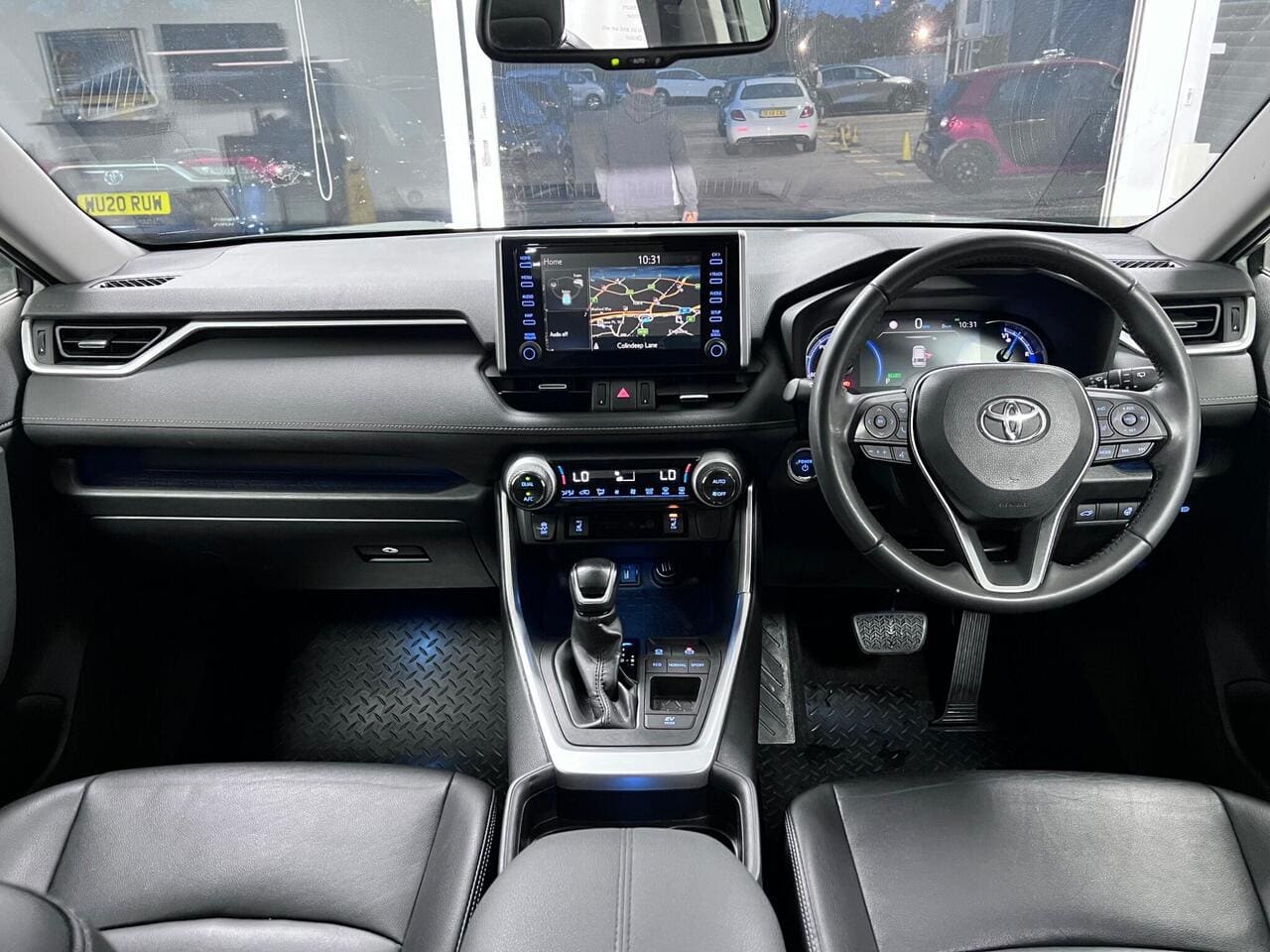 2020 Toyota RAV4, interior front (photo 8 of 36)