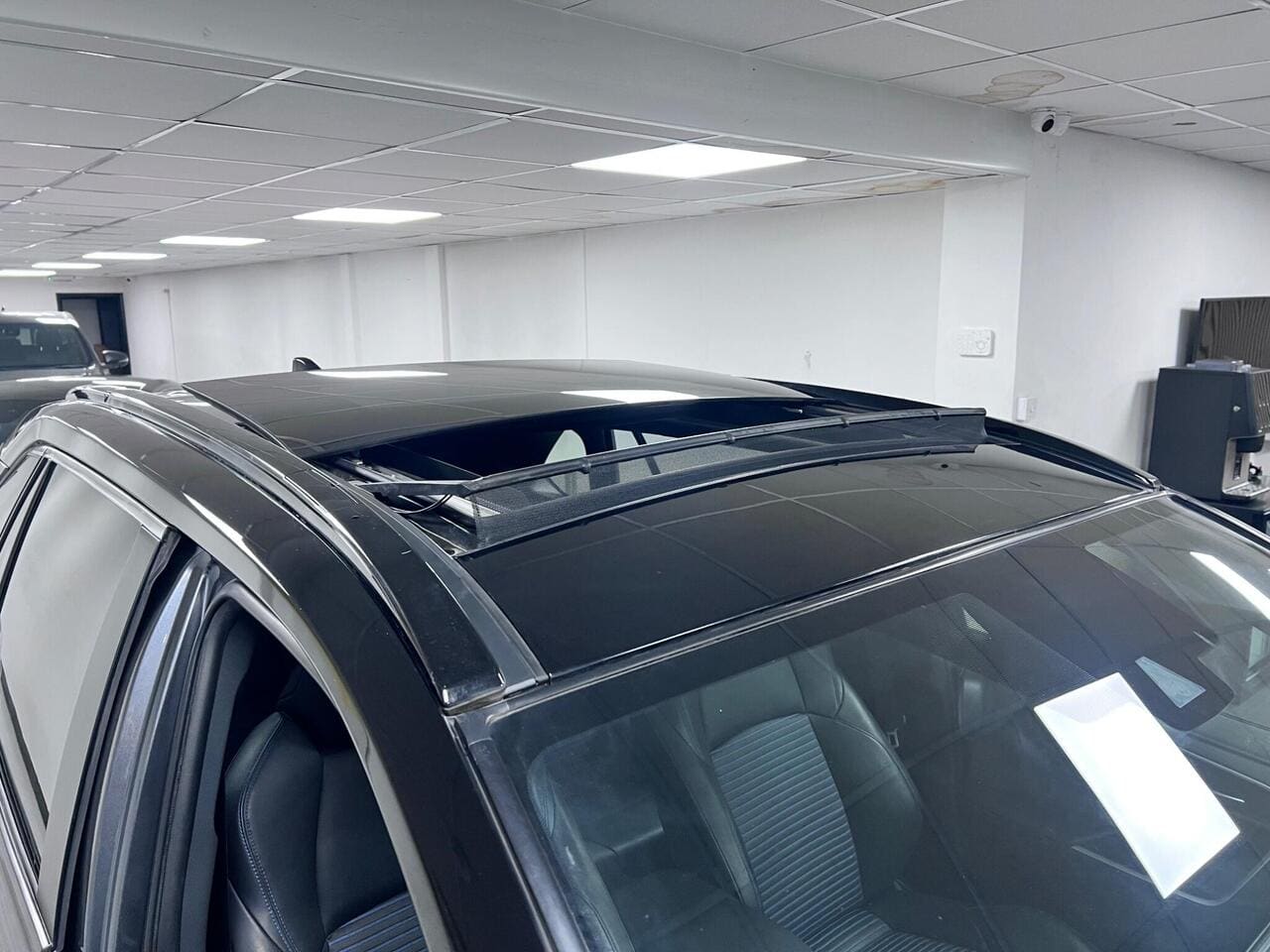 2020 Toyota RAV4, roof (photo 14 of 43)